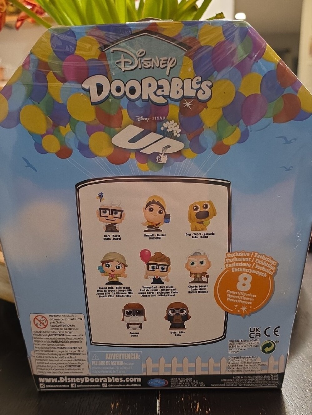 Disney Doorables UP Blind Box - Brown Door with Multicolored Balloons - Picture 2 of 2